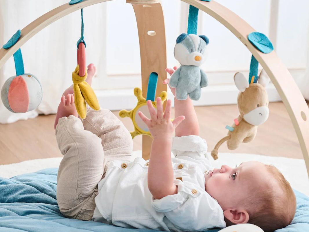 330 tappeto gioco nattou con archetto giochi felix e leo