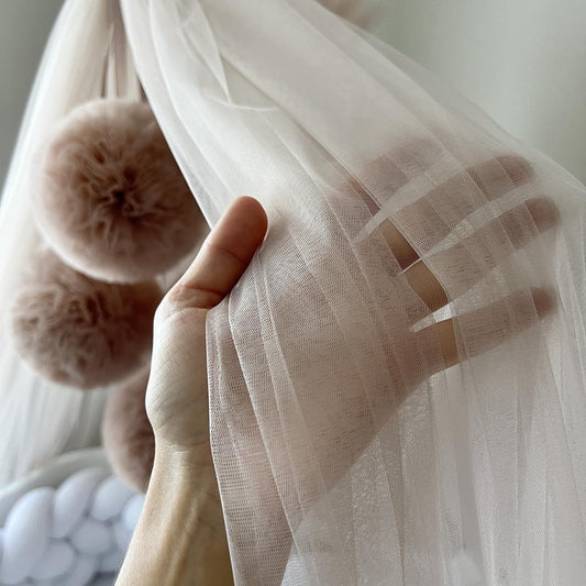486 velo in tulle bianco con pon pon rosa antico